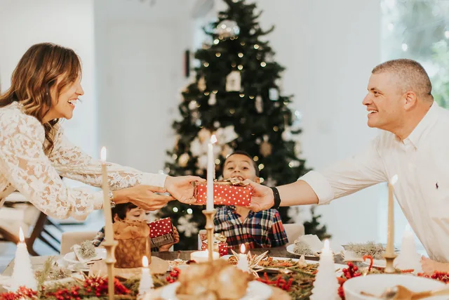 The Ultimate Guide to Host this Holiday Season